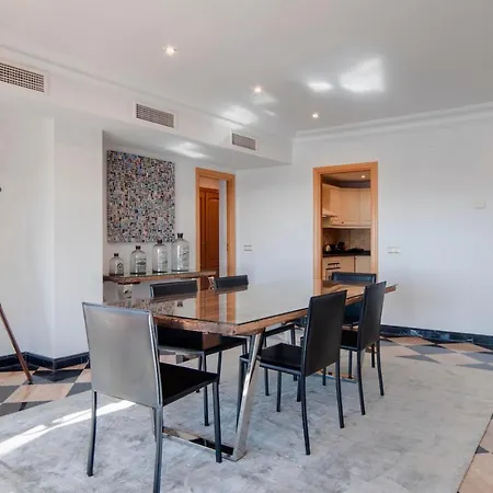 218 Puerto Banus Marbella Front Line 270 Meters Apartment Exterior photo