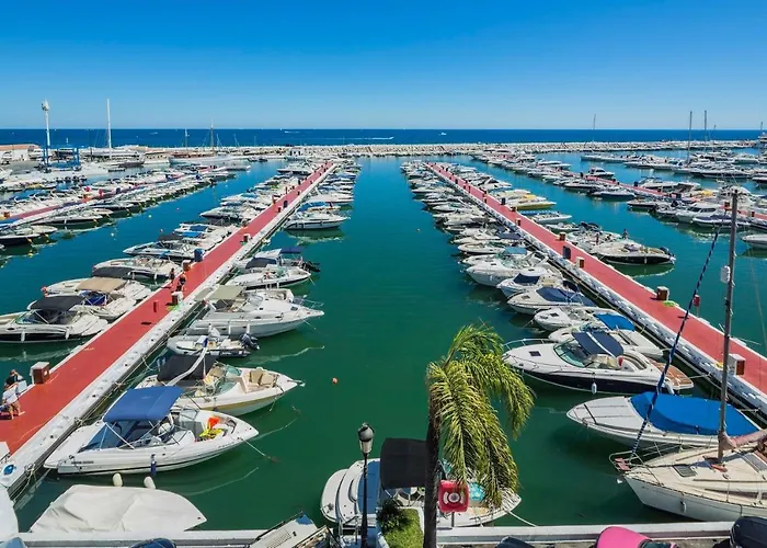 218 Puerto Banus Marbella Front Line 270 Meters