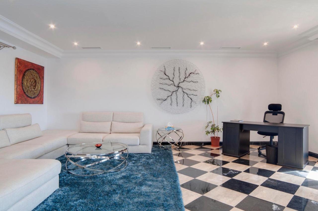 Appartement 218 Puerto Banus Front Line 270 Meters *