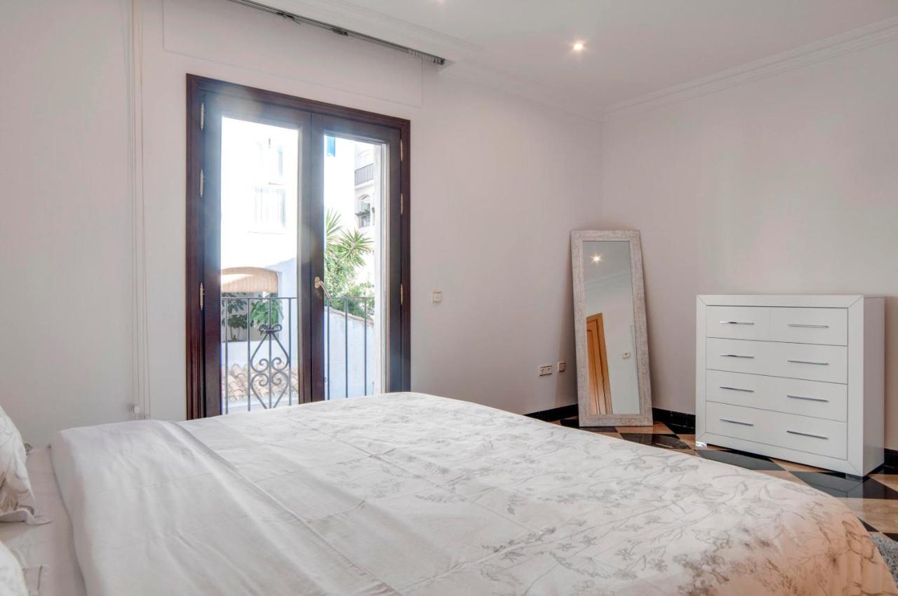 Apartment 218 Puerto Banus Front Line 270 Meters *