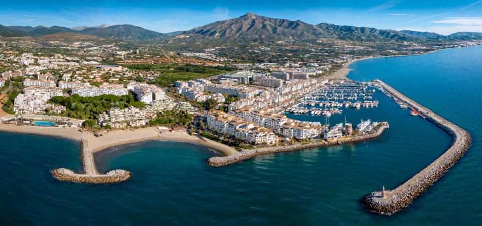218 Puerto Banus Front Line 270 Meters *